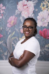 Ordinationsgehilfin Agnes Kariuki-Zachmann aus der Frauenheilkundepraxis Dr. Priese, Dr. Stecher